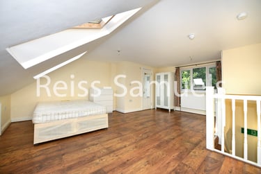 6 bed house, Ambassador Square, Isle of Dogs, London, E149UX - Image 1