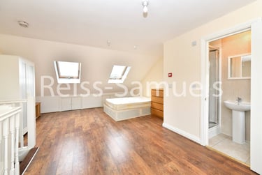6 bed house, Ambassador Square, Isle of Dogs, London, E149UX - Image 1