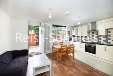 4 bed flat, Manchester Road, Isle of Dogs, London, E143DP - Image 2