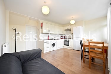 4 bed flat, Forsyth Gardens, Kennington, London, SE173NE - Image 3