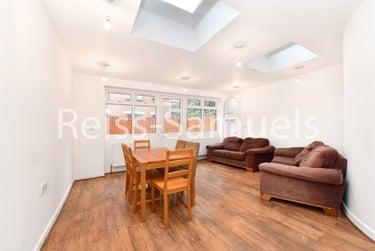 5 bed house, Ferry Street, Isle of Dogs, London, E143DT - Image 4