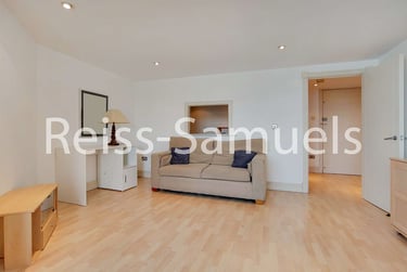 2 bed flat, Newton Place, Isle of Dogs, London, E143TT - Image 3