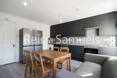 6 bed house, Ambassador Square, Isle of Dogs, London, E149UX - Image 4