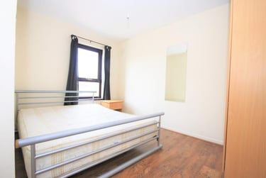 4 bed house, Manchester Road, Isle of Dogs, London, E143BE - Image 11