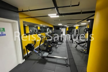 3 bed flat, Newton Place, Isle of Dogs, London, E143TT - Image 14