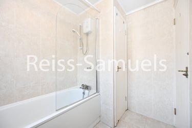 3 bed flat, Ambassador Square, Isle of Dogs, London, E149UX - Image 12