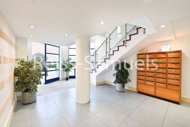 3 bed flat, Newton Place, Isle of Dogs, London, E143TT - Image 14