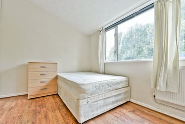 4 bed flat, Whitebeam Close, Stockwell, London, SW90EG - Image 4