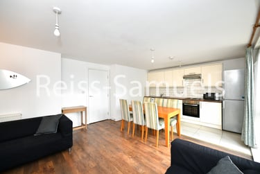 3 bed flat, Westferry Road, Canary Wharf, London, E148LS - Image 5