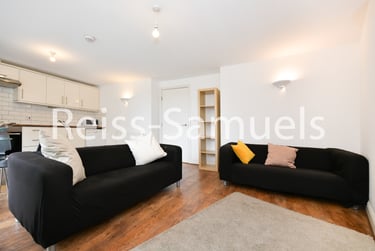 3 bed flat, Westferry Road, Canary Wharf, London, E148LU - Image 4