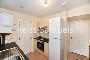 4 bed flat, Dorset Road, Stockwell, London, SW81AQ - Image 6