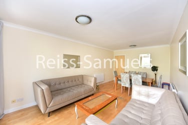 3 bed flat, Boardwalk Place, Poplar, London, E145SE - Image 5