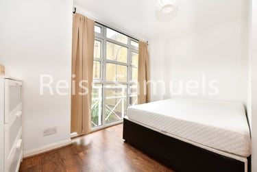 3 bed flat, Eleanor Close, Surrey Quays, London, SE166PW - Image 9