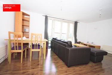 2 bed flat, Westferry Road, Canary Wharf, London, E148LS - Image 3