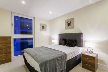 2 bed flat, Lanterns Way, Isle of Dogs, London, E149JG - Image 3