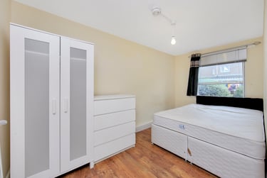 4 bed flat, Julian Place, Isle of Dogs, London, E143AT - Image 4