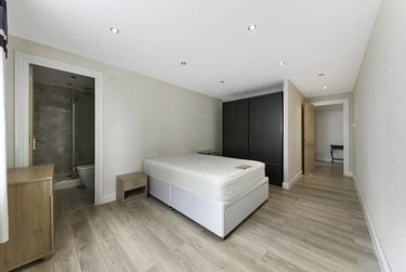 2 bed flat, Millennium Drive, Isle of Dogs, London, E143GH - Image 5