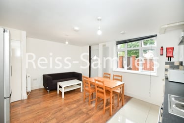 4 bed flat, Manchester Road, Isle of Dogs, London, E143DP - Image 5