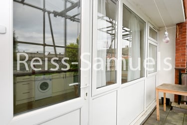 4 bed flat, Forsyth Gardens, Kennington, London, SE173NE - Image 6