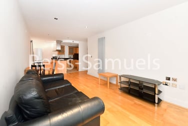 2 bed flat, Millharbour, Isle of Dogs, London, E149NA - Image 6