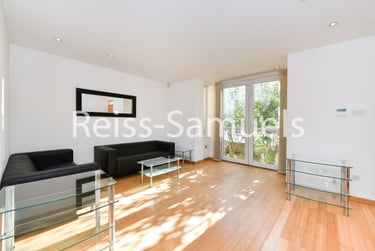 2 bed flat, Westferry Road, Isle of Dogs, London, E143RS - Image 5