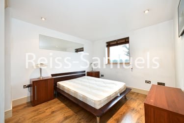 2 bed flat, Newton Place, Isle of Dogs, London, E143TT - Image 13