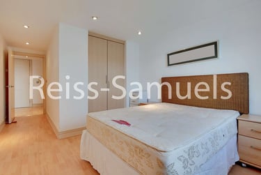 2 bed flat, Newton Place, Isle of Dogs, London, E143TT - Image 6