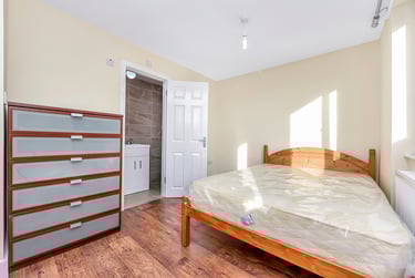 4 bed flat, Kipling Estate, London Bridge, London, SE13RG - Image 6