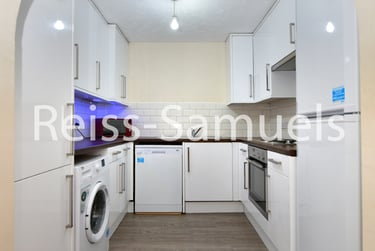 6 bed house, Ambassador Square, Isle of Dogs, London, E149UX - Image 9