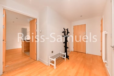 2 bed flat, Millharbour, Isle of Dogs, London, E149NA - Image 7