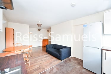 3 bed flat, Ambassador Square, Isle of Dogs, London, E149UX - Image 6