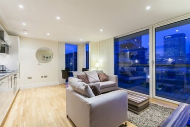 2 bed flat, Lanterns Way, Isle of Dogs, London, E149JG - Image 6