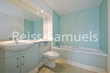 2 bed flat, Newton Place, Isle of Dogs, London, E143TT - Image 8