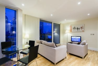 2 bed flat, Lanterns Way, Isle of Dogs, London, E149JG - Image 8