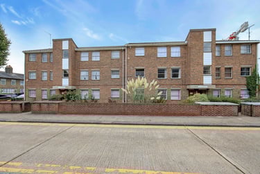 4 bed flat, Julian Place, Isle of Dogs, London, E143AT - Image 10