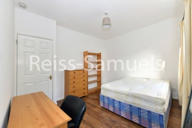 5 bed flat, Barnfield Place, Isle of Dogs, London, E149YA - Image 10