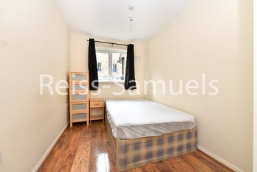 3 bed flat, Ambassador Square, Isle of Dogs, London, E149UX - Image 11