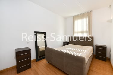 2 bed flat, Westferry Road, Isle of Dogs, London, E143RS - Image 10