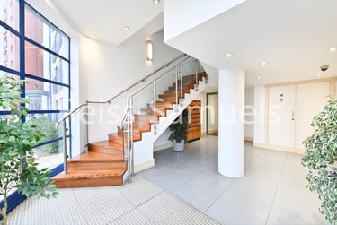 3 bed flat, Newton Place, Isle of Dogs, London, E143TT - Image 10