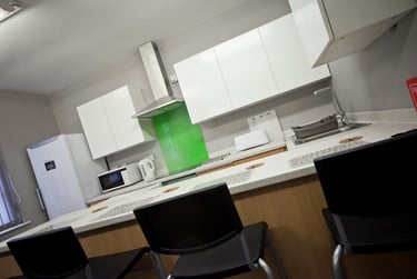 8 bed house, Ribblesdale Place, Near university, Preston, PR13NA - Image 2