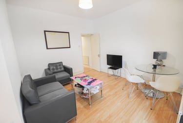 3 bed house, Blandford Road, Charlestown, Salford, M66BE - Image 3