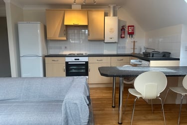 2 bed flat, Talbot Road, Winton, Bournemouth, BH92EU - Image 8