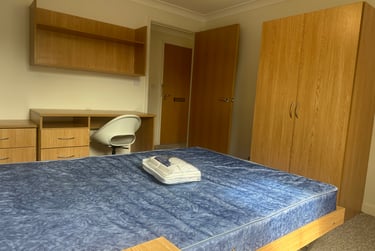 2 bed flat, Talbot Road, Winton, Bournemouth, BH92EU - Image 5
