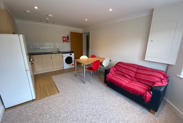 1 bed flat, Talbot Road, Winton, Bournemouth, BH92EU - Image 4