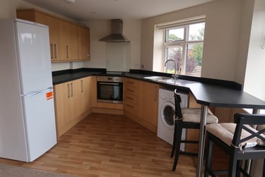 1 bed flat, Capstone Road, Charminster, Bournemouth, BH88RX - Image 3