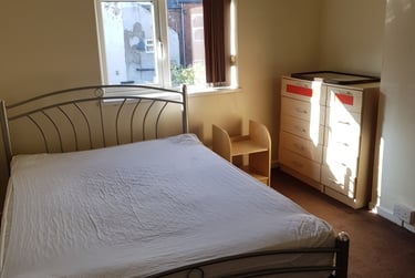 3 bed flat, Filey Street, Broomhall, Sheffield, S102FG - Image 9