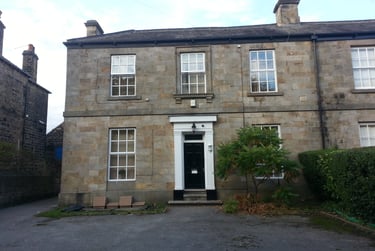 2 bed flat, Collegiate Crescent, Broomhall, Sheffield, S102BA - Image 1