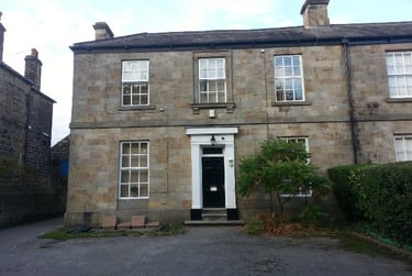 2 bed flat, Collegiate Crescent, Broomhall, Sheffield, S102BA - Image 1