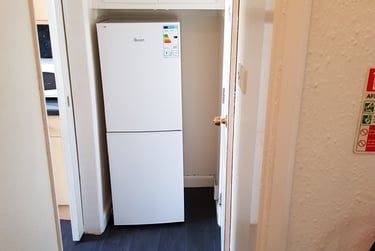 2 bed flat, Collegiate Crescent, Broomhall, Sheffield, S102BA - Image 6