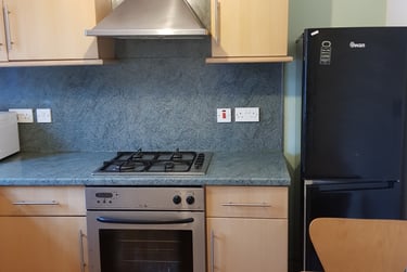 2 bed flat, Collegiate Crescent, Broomhall, Sheffield, S102BA - Image 4